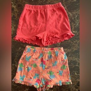 Pair of girls shorts age 4 to 5